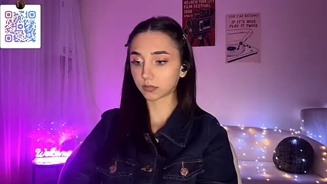 LinaMour online show from 03/27/26, 01:22