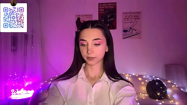 LinaMour online show from 04/02/26, 10:29