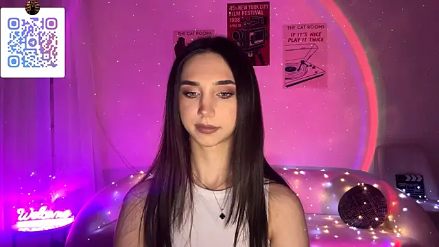 LinaMour online show from 04/13/26, 10:15