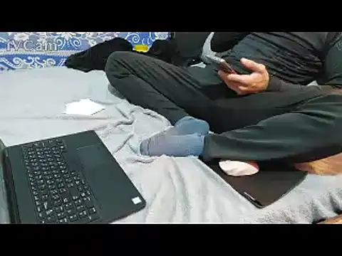 yazinyazin1 online show from 02/10/26, 10:30