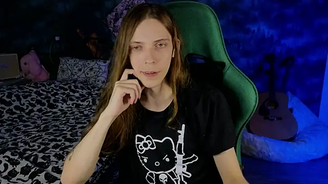 Snapshot of artass2 chatting on 09/16/25, 04:08 artass2 online show from 09/16/25, 04:08