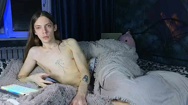 Snapshot of artass2 chatting on 12/03/25, 04:05 artass2 online show from 12/03/25, 04:05