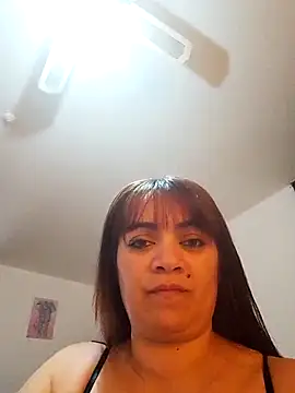 isabella931054 online show from 09/09/25, 03:55