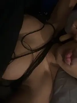 Snapshot of Idonotcherishu chatting on 11/14/25, 11:31 Idonotcherishu online show from 11/14/25, 11:31