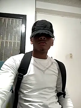 Elculiozo online show from 04/30/26, 02:51