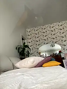 Kitty Kisss online show from 10/27/25, 07:45