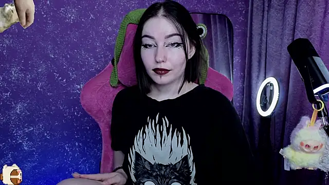 Snapshot of MargarettRose chatting on 07/14/26, 02:05 MargarettRose online show from 07/14/26, 02:05