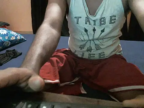 indianbighard21 online show from 04/15/26, 07:10