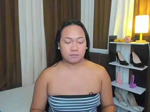 TsUncutKaren online show from 09/25/25, 04:43