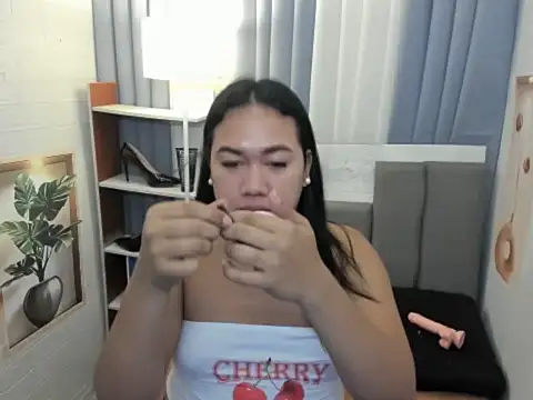 TsUncutKaren online show from 12/04/25, 04:59