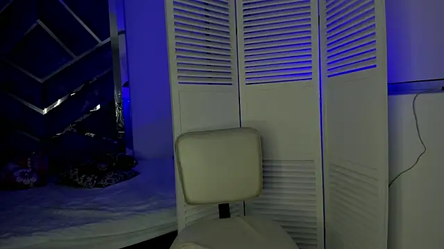 Snapshot of Eryx_Eriscor chatting on 11/22/25, 02:16 Eryx Eriscor online show from 11/22/25, 02:16