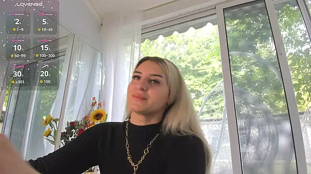 Ella Vee online show from 06/02/26, 06:15