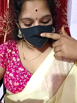 luci-queen online show from 09/26/25, 06:45