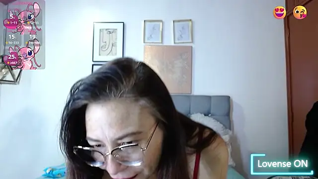  naomi s online show from 11/27/25, 01:46