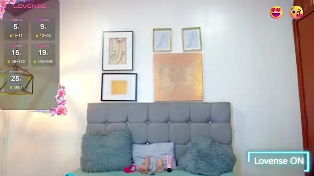  naomi s online show from 05/04/26, 01:29