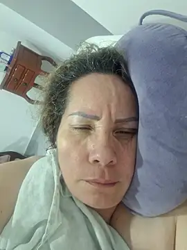 Snapshot of nohak_model chatting on 10/18/25, 11:33 nohak model online show from 10/18/25, 11:33