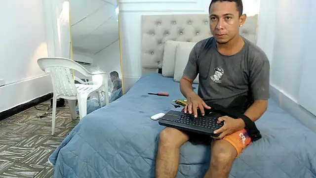 charlotte dante212 online show from 12/03/25, 02:19