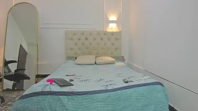 charlotte dante212 online show from 02/20/26, 03:58