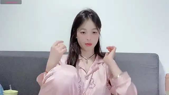 nuonuo321 online show from 11/08/25, 10:26