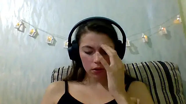 CutieAnny online show from 09/09/25, 04:56