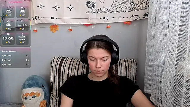 CutieAnny online show from 11/22/25, 06:34