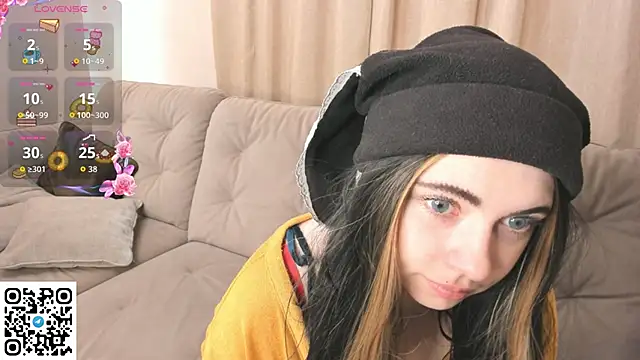 Snapshot of EvaBlimey chatting on 11/14/25, 04:55 EvaBlimey online show from 11/14/25, 04:55