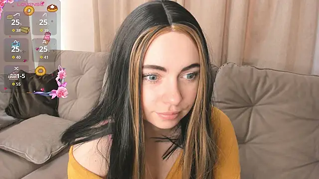 Snapshot of EvaBlimey chatting on 11/16/25, 05:57 EvaBlimey online show from 11/16/25, 05:57