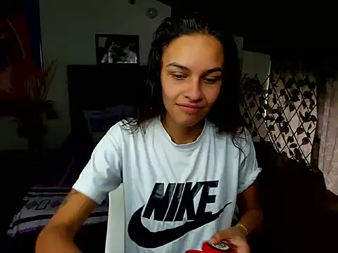 Skylovershot online show from 12/02/25, 01:39