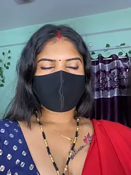 Snapshot of V-Hot-Sweti chatting on 09/09/25, 03:33 V-Hot-Sweti online show from 09/09/25, 03:33