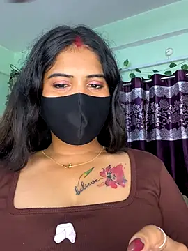 Snapshot of V-Hot-Sweti chatting on 09/15/25, 05:24 V-Hot-Sweti online show from 09/15/25, 05:24