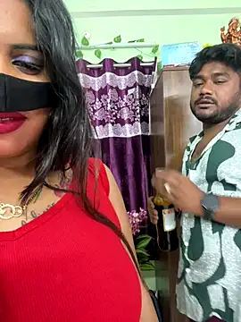 Snapshot of V-Hot-Sweti chatting on 09/21/25, 07:15 V-Hot-Sweti online show from 09/21/25, 07:15