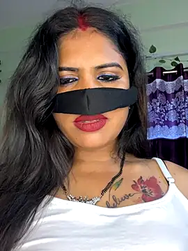 Snapshot of V-Hot-Sweti chatting on 09/30/25, 01:10 V-Hot-Sweti online show from 09/30/25, 01:10