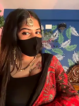 Snapshot of V-Hot-Sweti chatting on 11/16/25, 08:20 V-Hot-Sweti online show from 11/16/25, 08:20