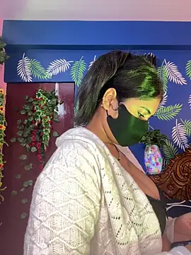 Snapshot of V-Hot-Sweti chatting on 12/16/25, 03:44 V-Hot-Sweti online show from 12/16/25, 03:44