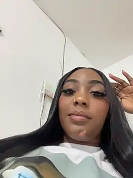 zaracollins01 online show from 02/25/26, 11:47