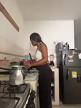 zaracollins01 online show from 03/12/26, 02:56