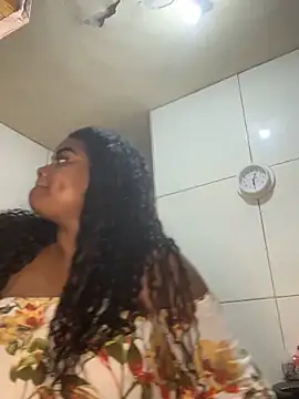 LunaSthena online show from 09/22/25, 10:12