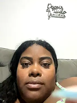 LunaSthena online show from 10/26/25, 04:51