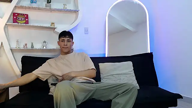 GRETTY BOYS online show from 09/19/25, 01:18