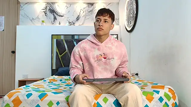 GRETTY BOYS online show from 10/11/25, 07:18