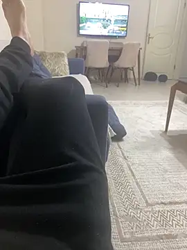 banuemre28 online show from 02/03/26, 07:41