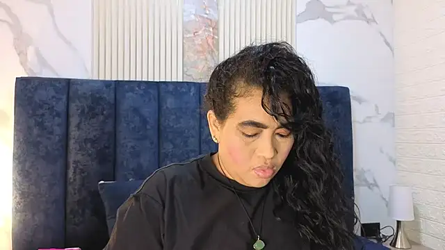 yunkeyc online show from 11/09/25, 02:32