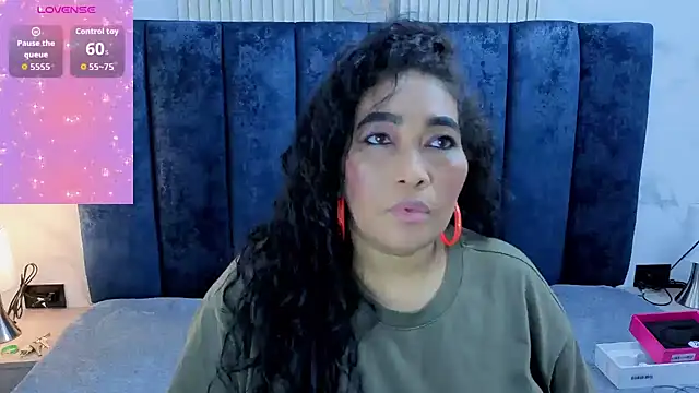 yunkeyc online show from 11/25/25, 02:33