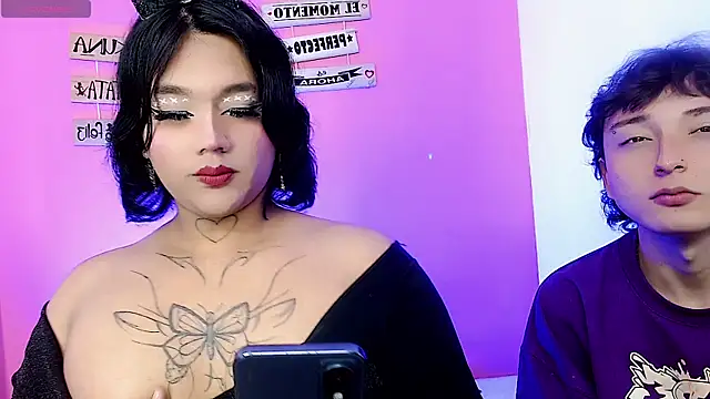 Snapshot of x_karloss_x chatting on 11/15/25, 04:32 x karloss x online show from 11/15/25, 04:32