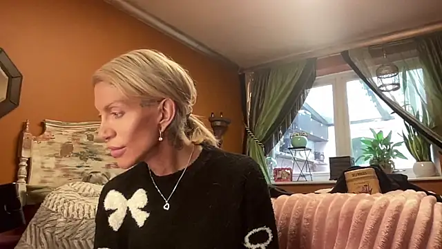 xl uk top trans online show from 01/10/26, 11:23