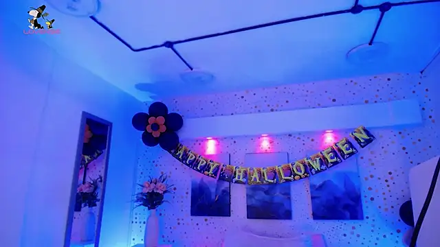 ArianaSantana online show from 11/02/25, 12:51