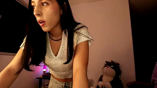 violethun  online show from 10/11/25, 05:17