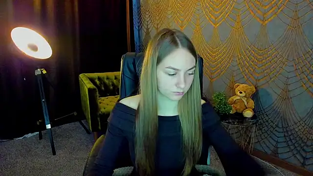 MilaAddams online show from 05/14/26, 05:36