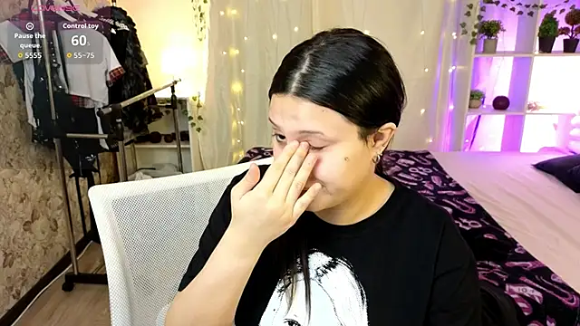 Nicole Parshikova online show from 11/08/25, 10:26