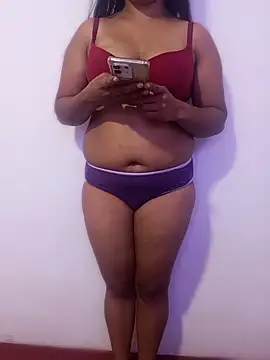 Shaniliyon95 online show from 05/06/26, 04:56